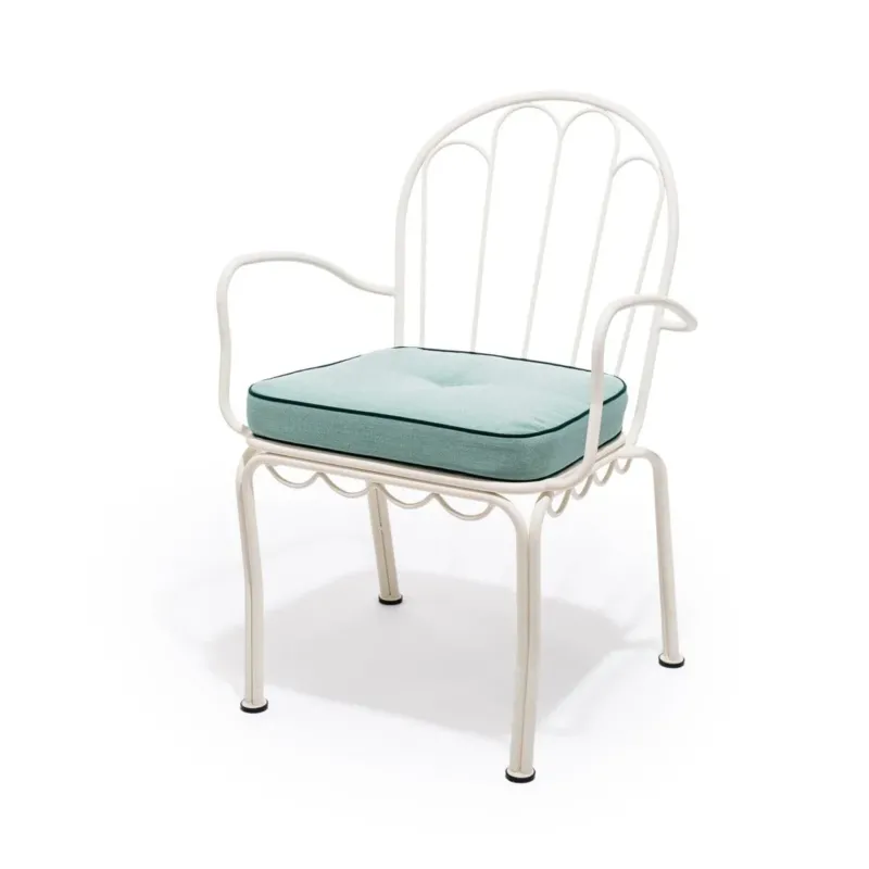 Chaise de jardin en métal blanc antique et coussin en tissu vert Rivie Green The Al Fresco - Business & Pleasure