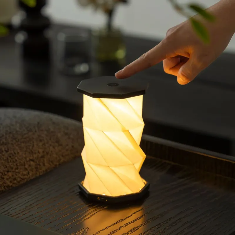 Mini Hexagon Twist Lamp "Slate Black" • Gingko