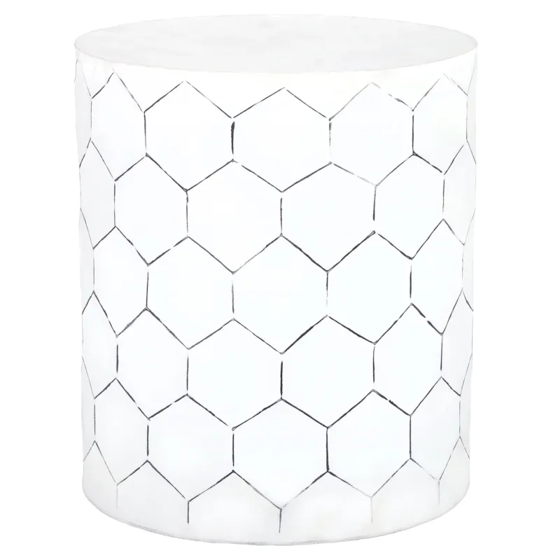 Weißer Hocker mit schwarzer, sechseckiger Musterung.