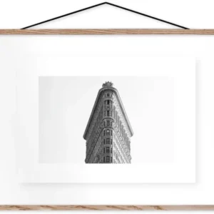Affiche The Flatiron Building NY encadrée Moebe chêne A2 - Le Renard - The Cool Republic