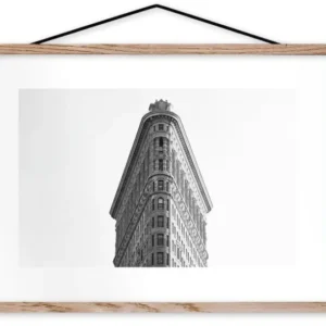 Affiche The Flatiron Building NY encadrée Moebe chêne A3 - Le Renard - The Cool Republic