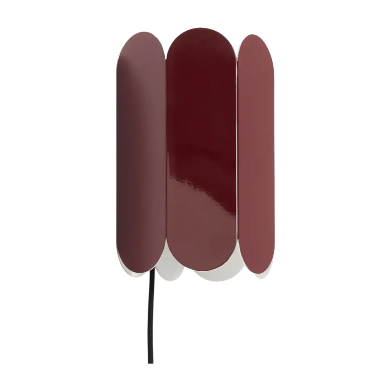 Applique murale auburn red avec prise Arcs - Hay - The Cool Republic