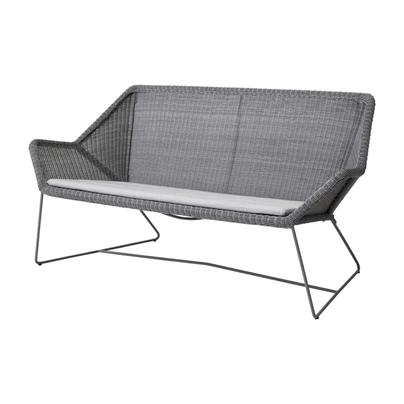 Canapé gris avec coussin d'assise écru Breeze - Cane-Line - The Cool Republic
