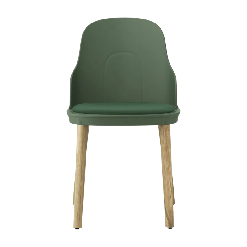 Chaise à l'assise en tissu canvas vert parc et piètement en chêne Allez Park vert - Normann Copenhagen - The Cool Republic