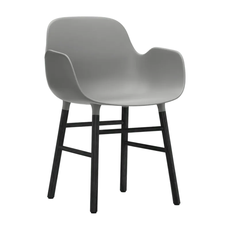 Chaise avec accoudoirs en bois noir et pp gris Form - Normann Copenhagen - The Cool Republic