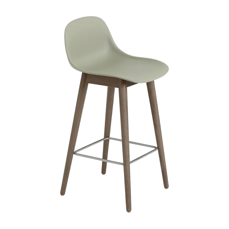 Chaise de bar 65 cm vert pâle piétement en chêne marron Fiber - Muuto - The Cool Republic