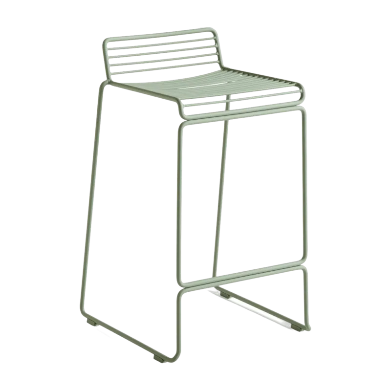 Chaise de bar en métal vert 65 cm Hee - HAY - The Cool Republic