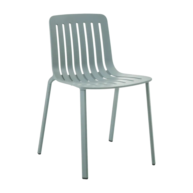 Chaise en aluminium bleu ciel Plato - Magis - The Cool Republic