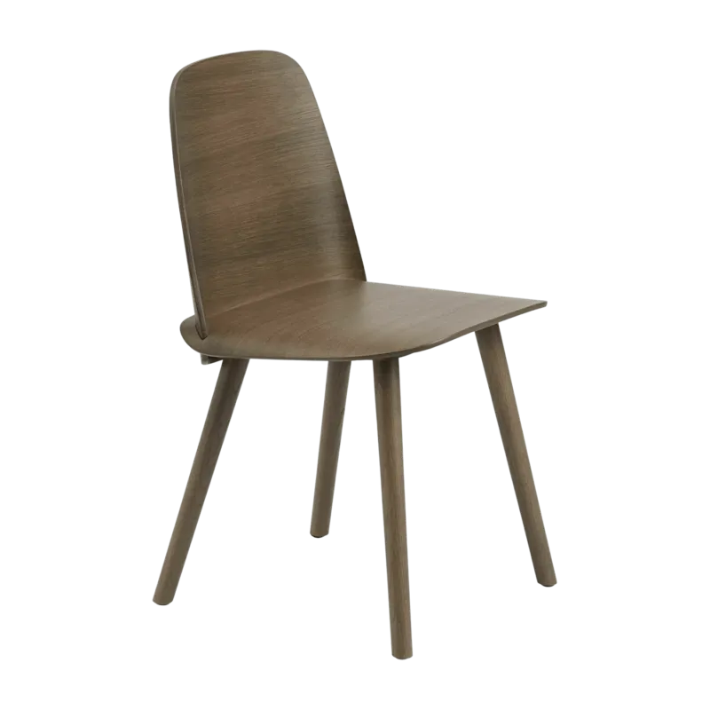 Chaise en chêne foncé Nerd - Muuto - The Cool Republic