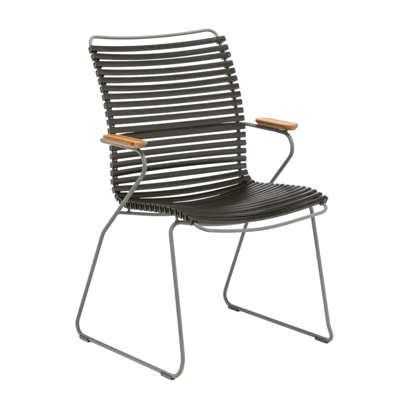 Chaise en métal et plastique noir avec grand dossier CLICK - Houe - The Cool Republic