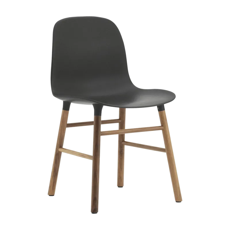 Chaise en noyer naturel et pp noir Form - Normann Copenhagen - The Cool Republic