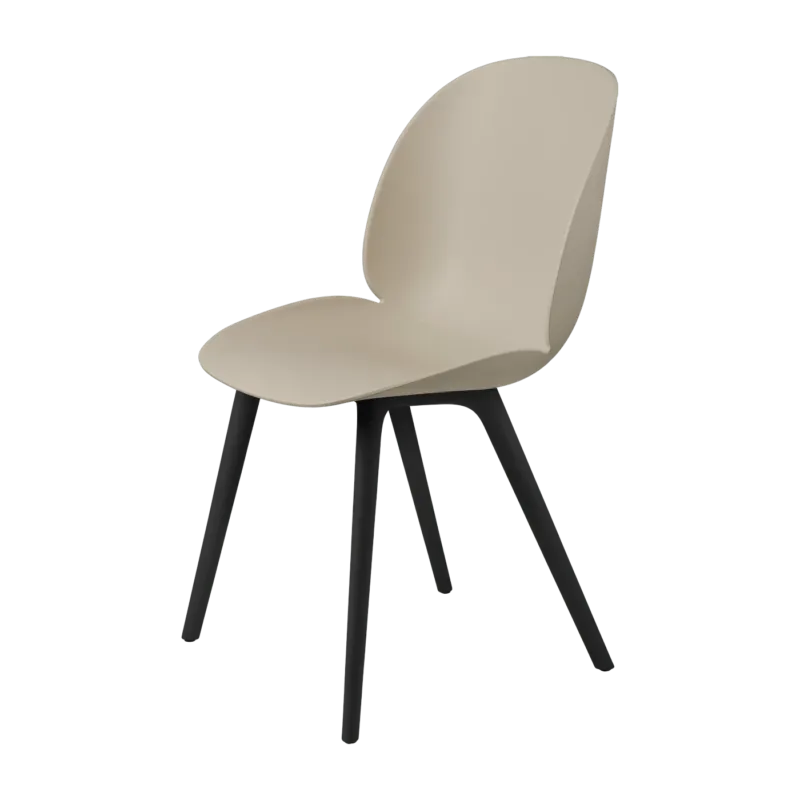 Chaise en plastique beige et base noire Beetle - Gubi - The Cool Republic