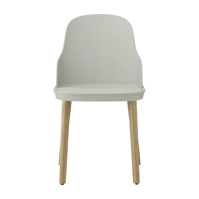 Chaise gris chaud au pietement en chêne Allez Warm Grey - Normann Copenhagen - The Cool Republic