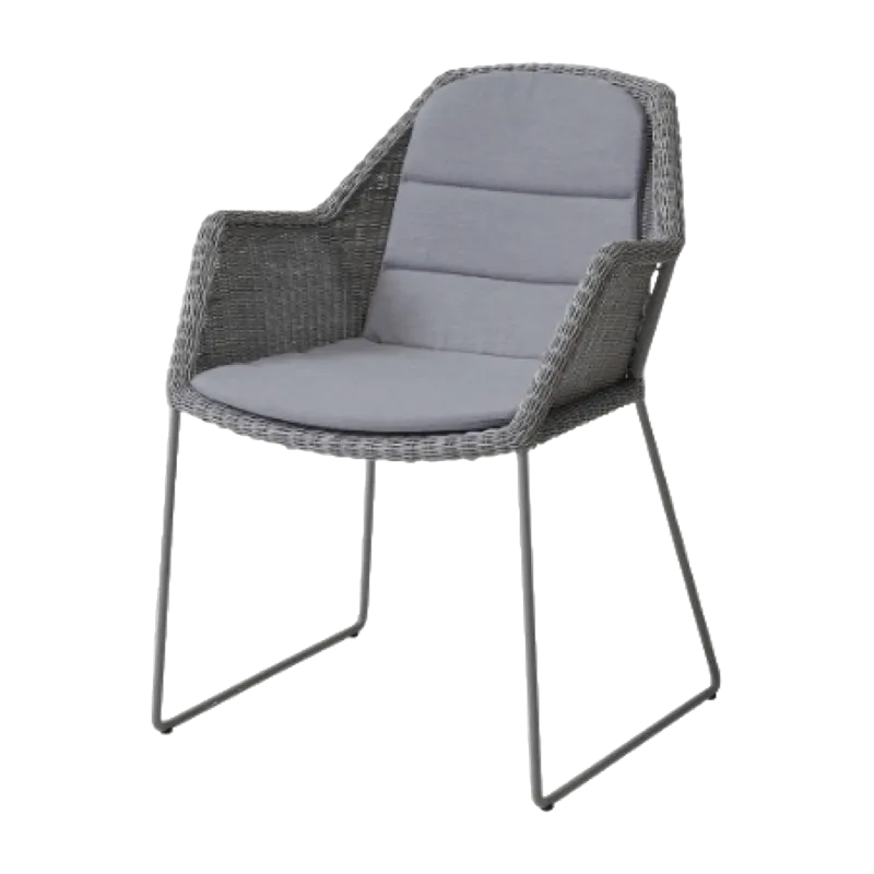 Chaise grise avec coussin gris Breeze - Cane-Line - The Cool Republic