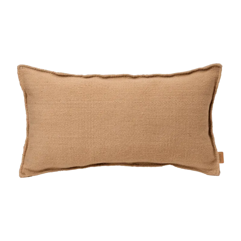 Coussin extérieur en polyester recyclé couleur sable 53 x 28 cm Desert - Ferm Living - The Cool Republic