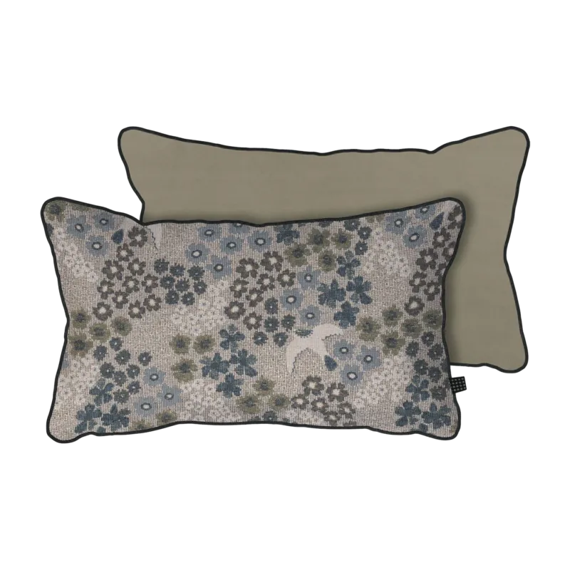 Coussin Shimmering Blooms 50x30 cm - Mette Ditmer - The Cool Republic