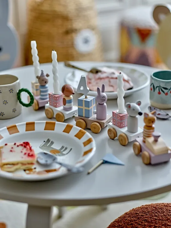 Décoration d'anniversaire train en bois multicolore pastel Junaid - Bloomingville Mini - The Cool Republic
