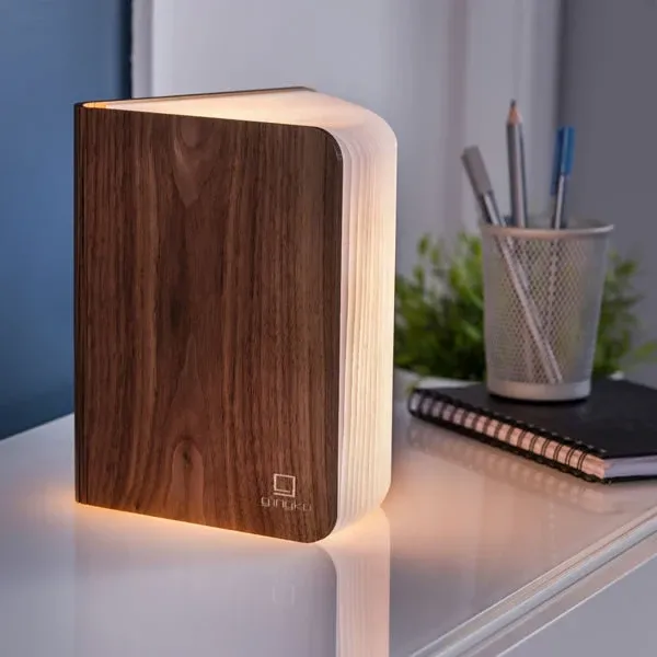 design-leuchten-gingko-book-light-walnut-02