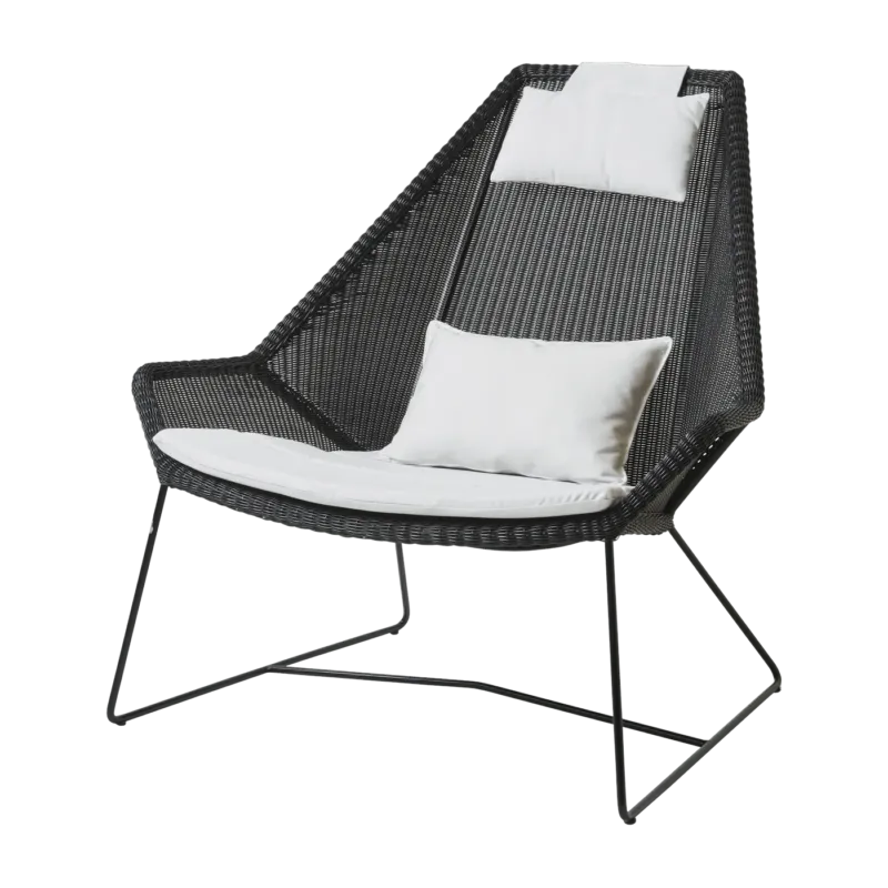 Fauteuil noir avec coussins blancs Breeze Highback - Cane-Line - The Cool Republic