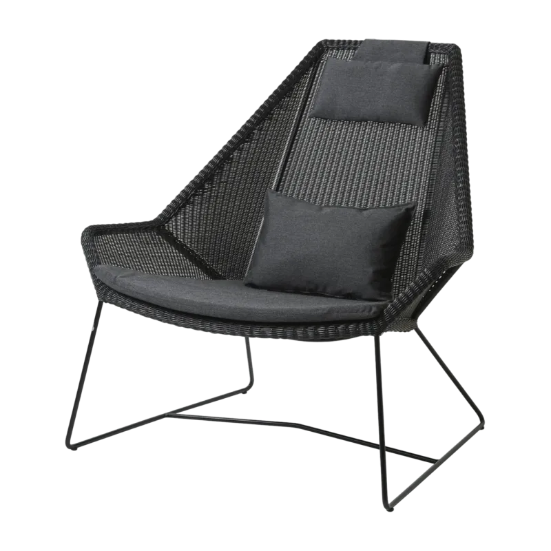 Fauteuil noir avec coussins noirs Breeze Highback - Cane-Line - The Cool Republic