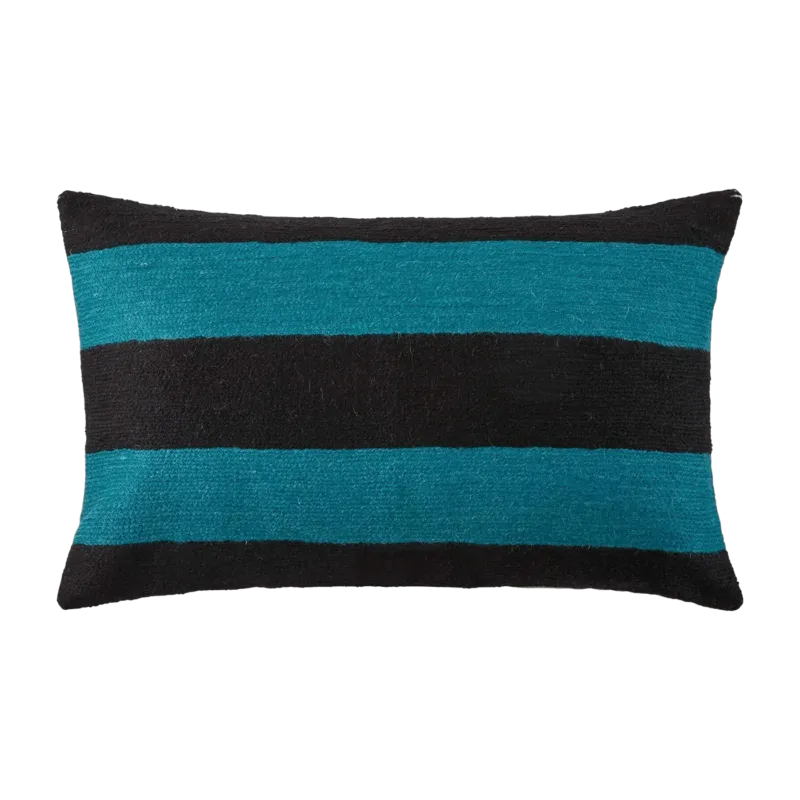 Housse De Coussin Horizona Noir Et Bleu Canard - Madura - The Cool Republic