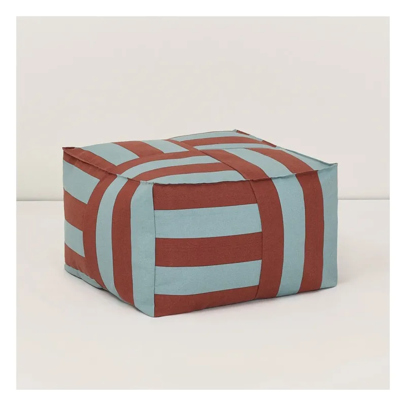 Pouf d'extérieur ottoman en tissu déperlant à rayures bleu et rouge 55 x 35 cm Otto - Nobodinoz - The Cool Republic