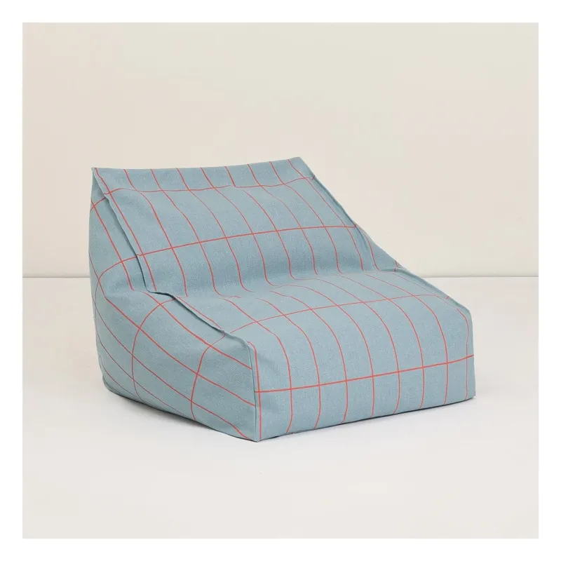 Pouf pour enfant en coton bio bleu clair et rouge 74 x 40 x 60 cm Vibes - Nobodinoz - The Cool Republic