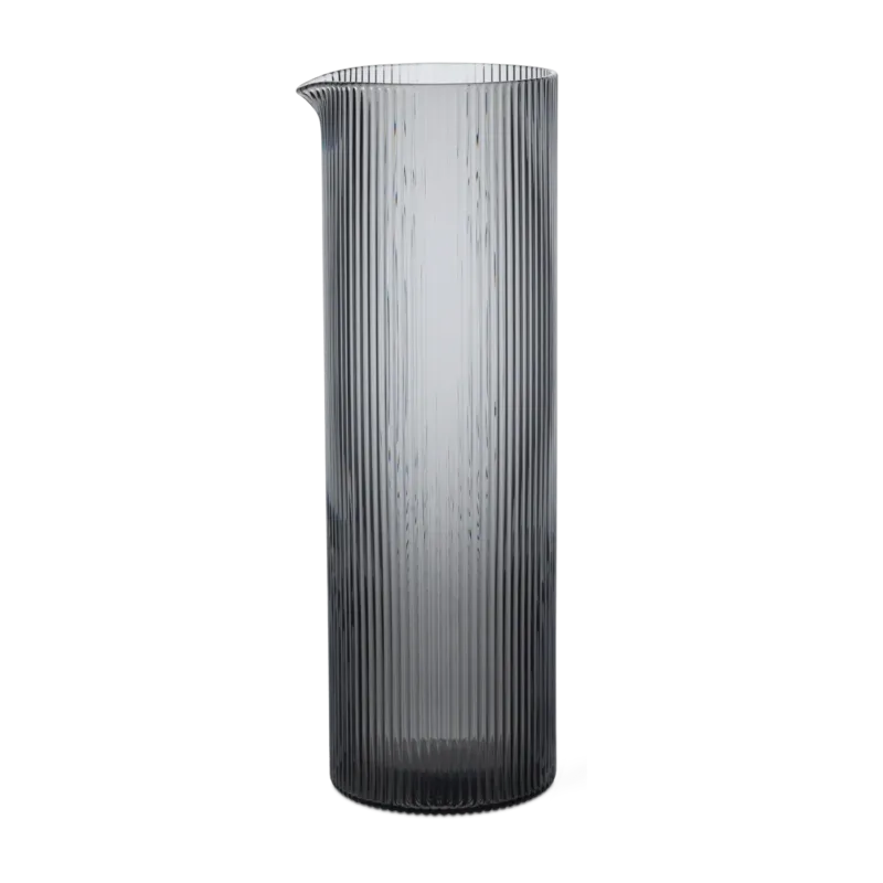 Carafe à eau en verre gris fumé 8,4x25,5cm Ripple - Ferm Living