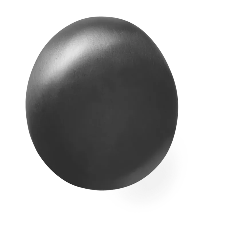 Patère en laiton massif patiné noir 6cm Chanterelle - Ferm Living