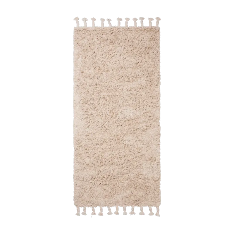 Tapis à poils longs en coton beige 70x140cm Amass - Ferm Living