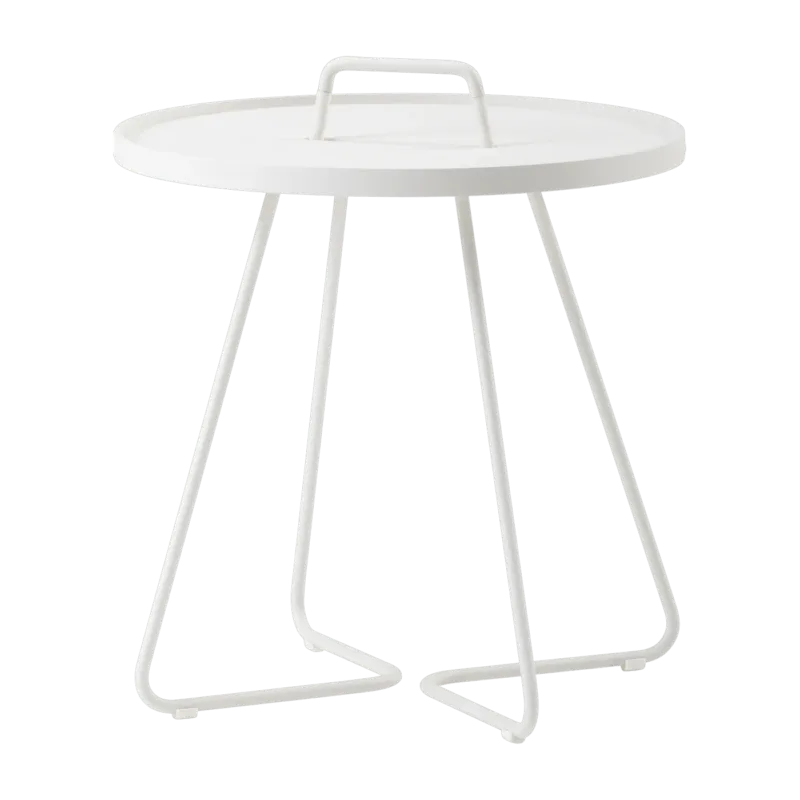 Table d'appoint 54 cm en aluminium blanc On-the-move - Cane-Line - The Cool Republic
