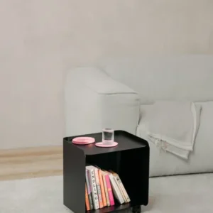 Table d'appoint à roulettes en acier noir 40x30x43,5cm Juno - Metallbude - The Cool Republic