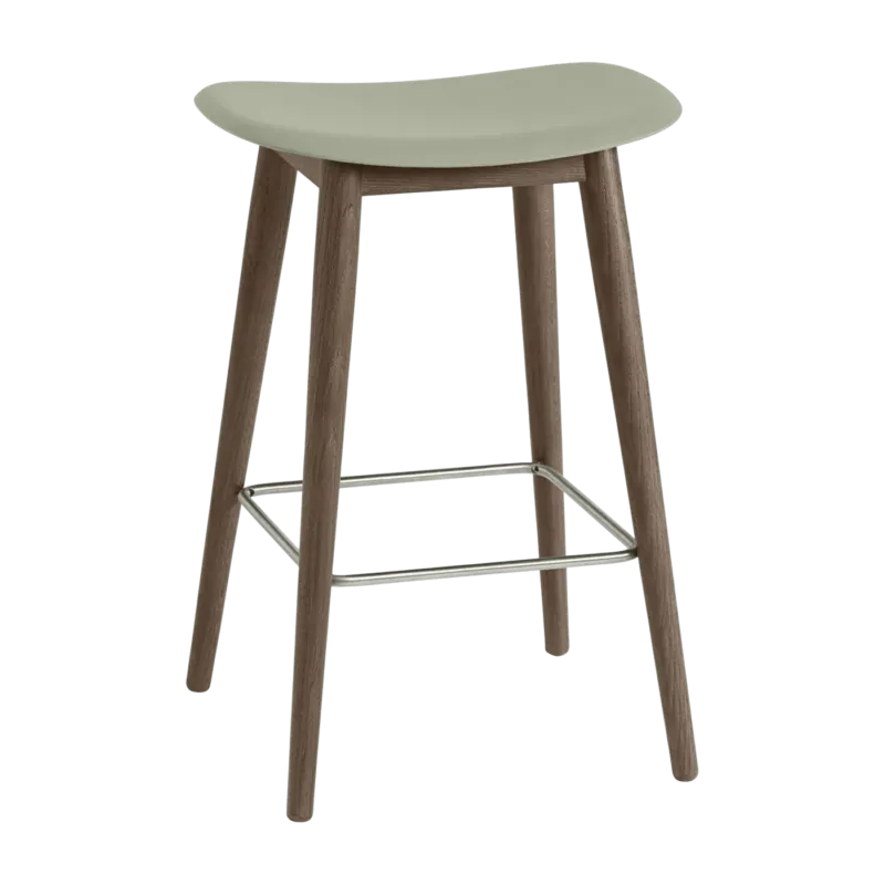 Tabouret de bar 65cm vert pâle piétement en chêne marron Fiber - Muuto - The Cool Republic