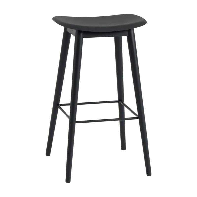 Tabouret de bar 75 cm noir piétement en chêne Fiber - Muuto - The Cool Republic