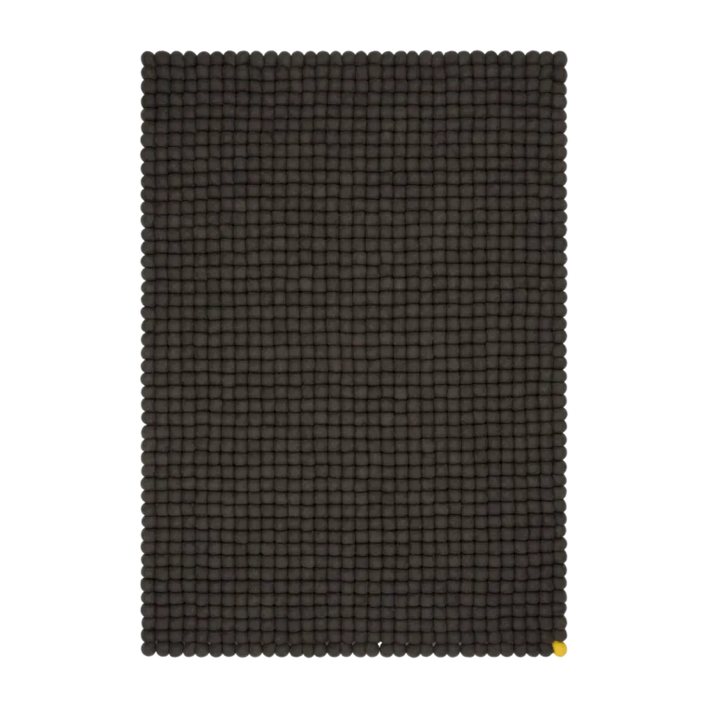 Tapis à boules de feutre anthracite 70x100 cm Big One - myfelt - The Cool Republic