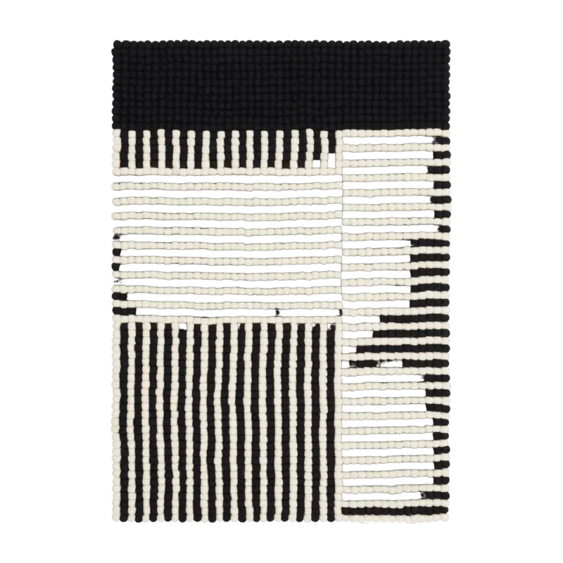 Tapis à boules de feutre noir et blanc 90x130 cm Lino - myfelt - The Cool Republic