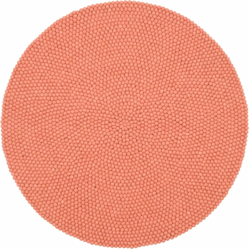 Tapis à boules de feutre saumon 160 cm Lea - myfelt - The Cool Republic
