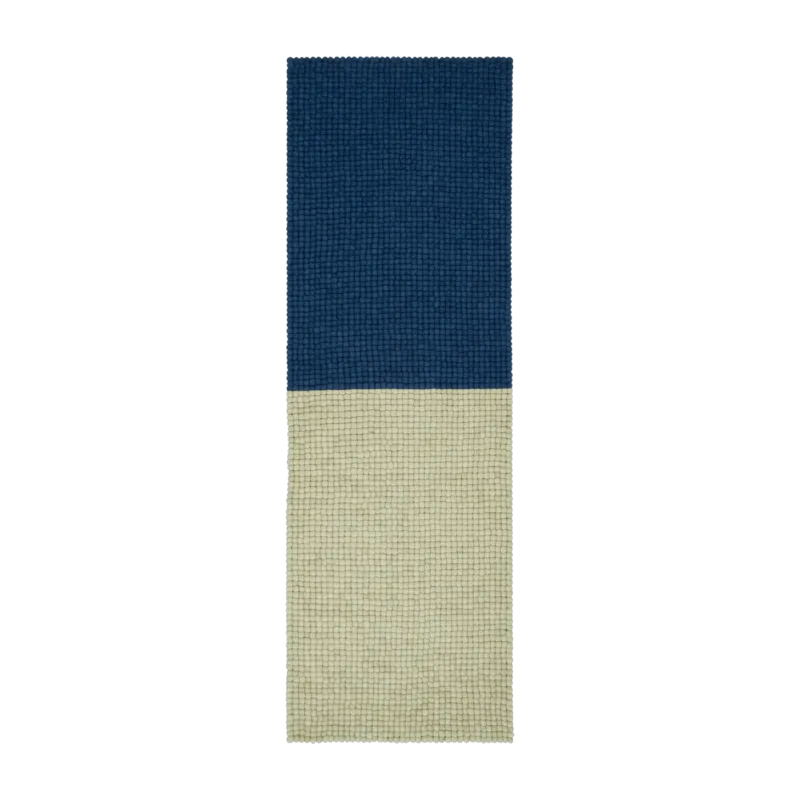 Tapis à boules de feutre vert-beige et bleu foncé 80x250 cm Contrast - myfelt - The Cool Republic
