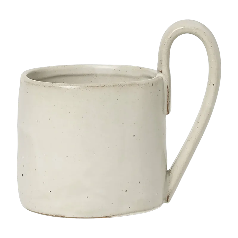 Tasse en porcelaine blanc cassé Flow - Ferm Living - The Cool Republic