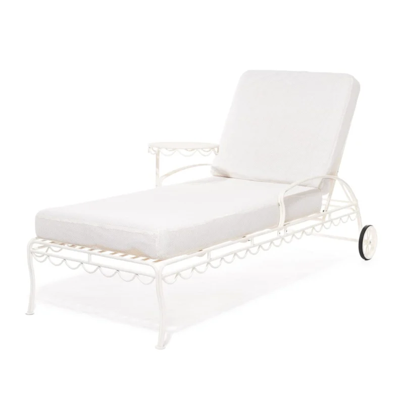Transat de jardin en métal blanc antique et coussin en tissu vert Rivie Green The Al Fresco - Business & Pleasure - The Cool Republic